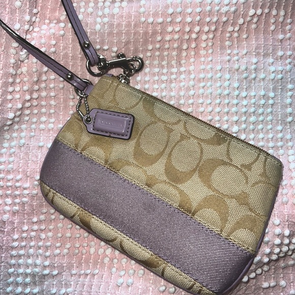 Coach Wristlet - Picture 1 of 3